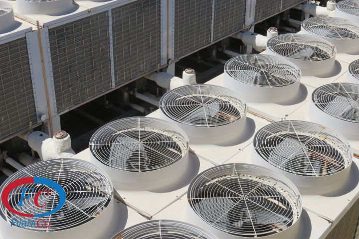 Core elements of chiller evaporator protection